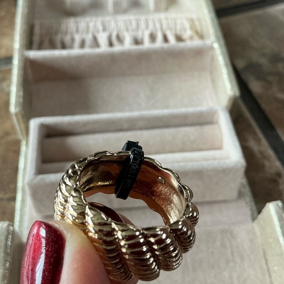 NORDSTROM RACK Textured Wide Band Ring - Picture 8 of 10